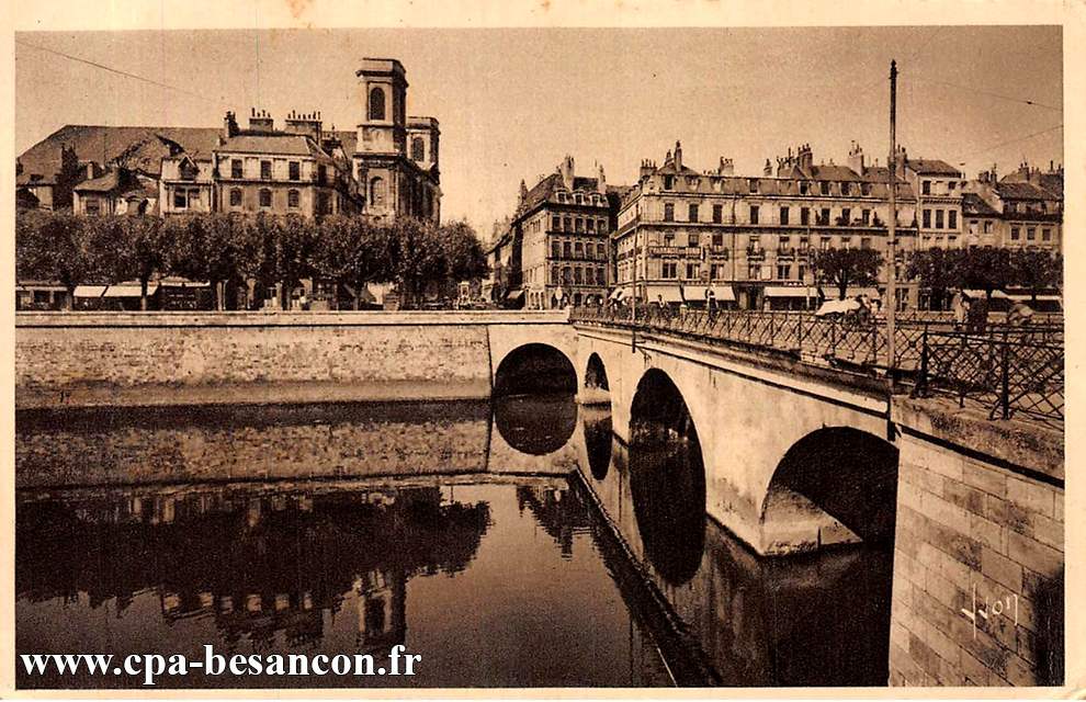 875 BESANÇON (Doubs) Le Doubs au pont de Battant.